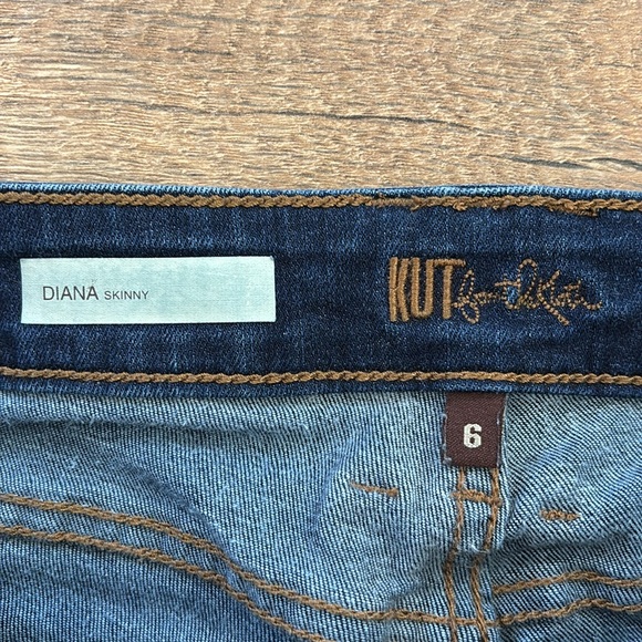 Kut From The Kloth Diana Skinny Jean, Women’s size 6 stretch mid rise dark - Picture 3 of 8